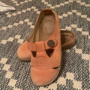 Haflinger Slip-on Shoes in 38 (size 7.5) light coral